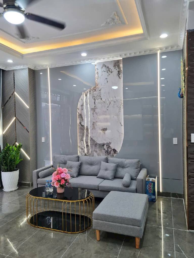 ban-nha-hem-xe-hoi-pham-van-bach-2-0964364745