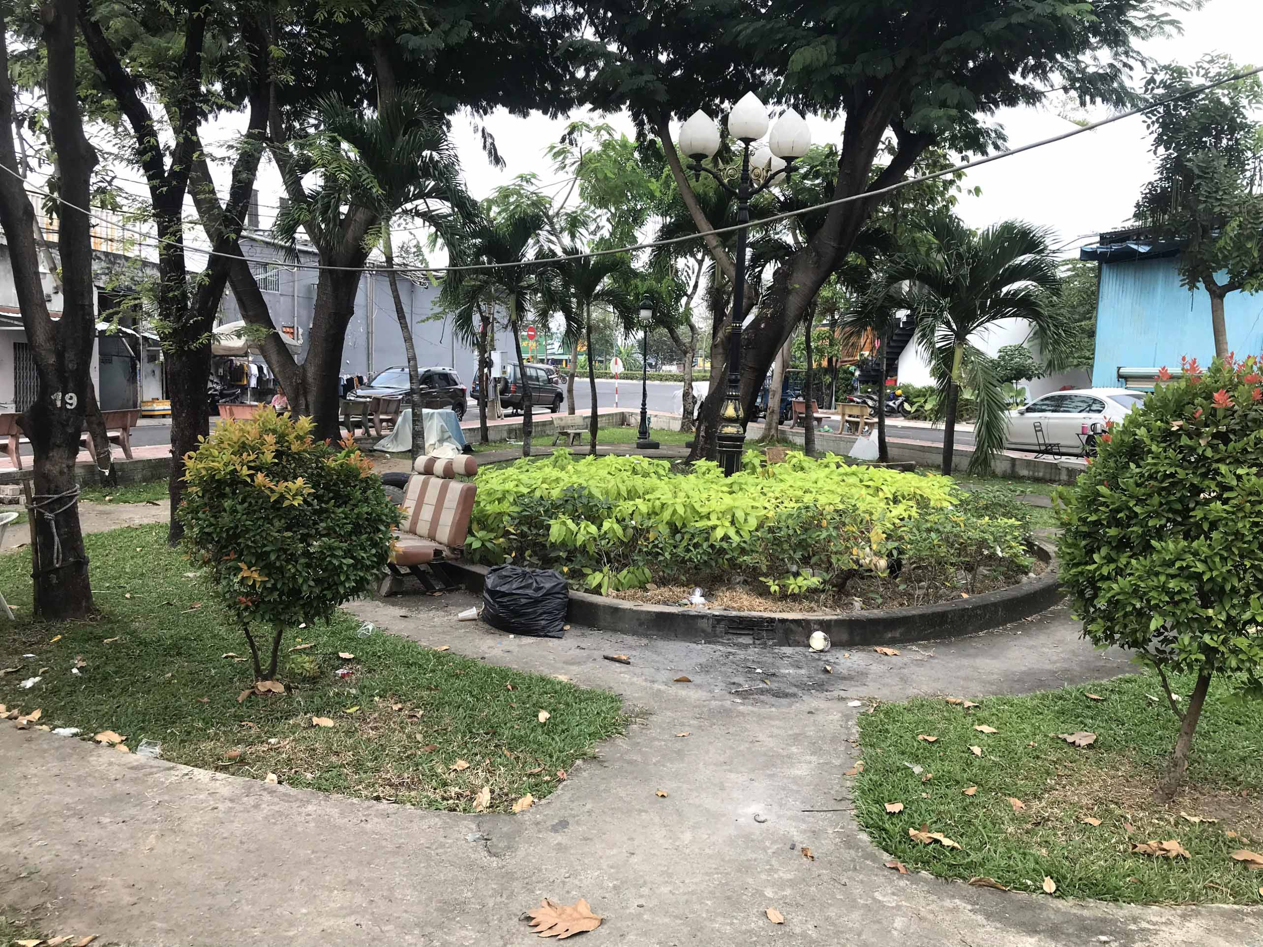 ban-nha-hem-xe-hoi-pham-van-dong-chi-hon-30-ty (2)