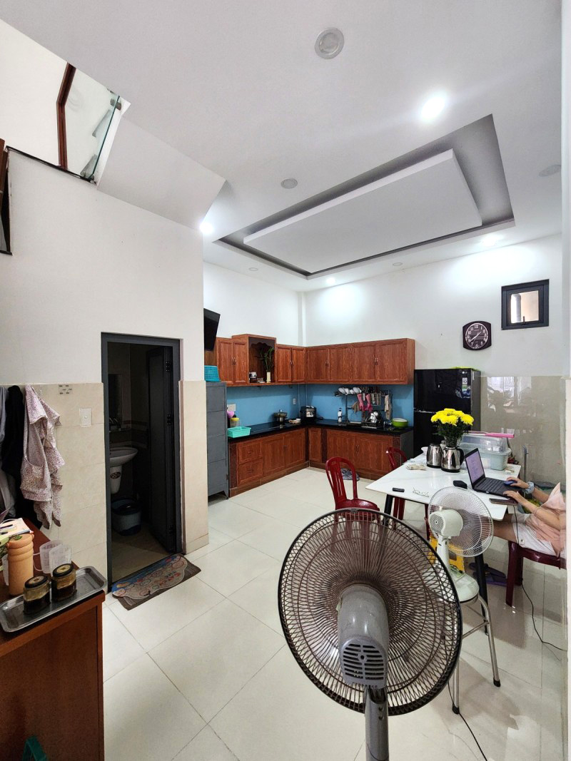 ban-nha-hem-xe-hoi-tinh-lo-43-binh-chieu-chi-5-ty-nhinh (8)