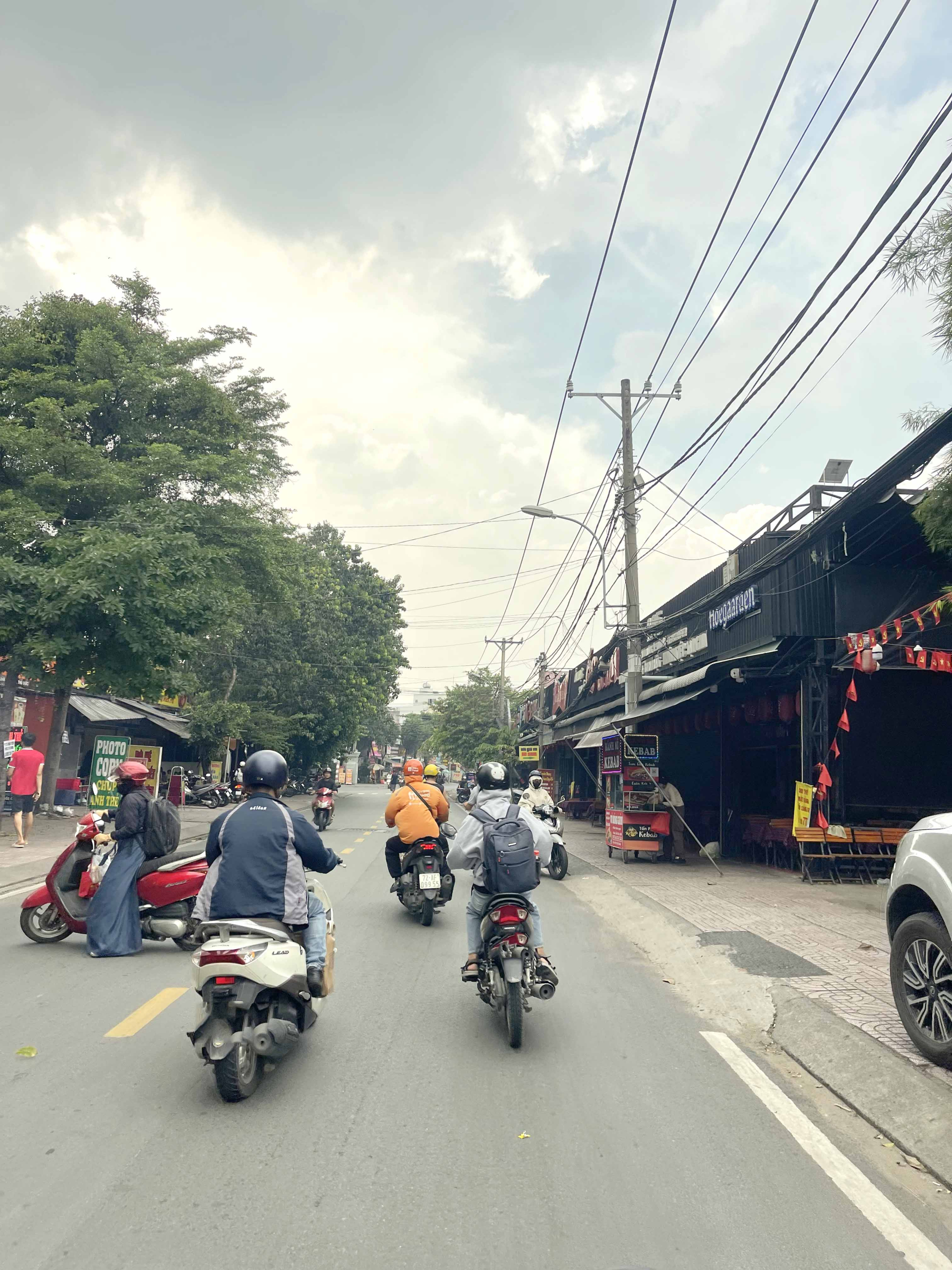 ban-nha-mat-tien-hoang-dieu-2-linh-trung-chi-19-ty-nhinh (4)