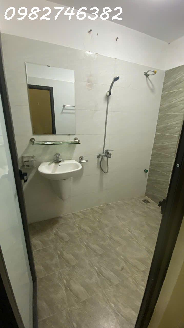 e8e6f12f-b5d8-4974-acc7-5a3de58ab20a