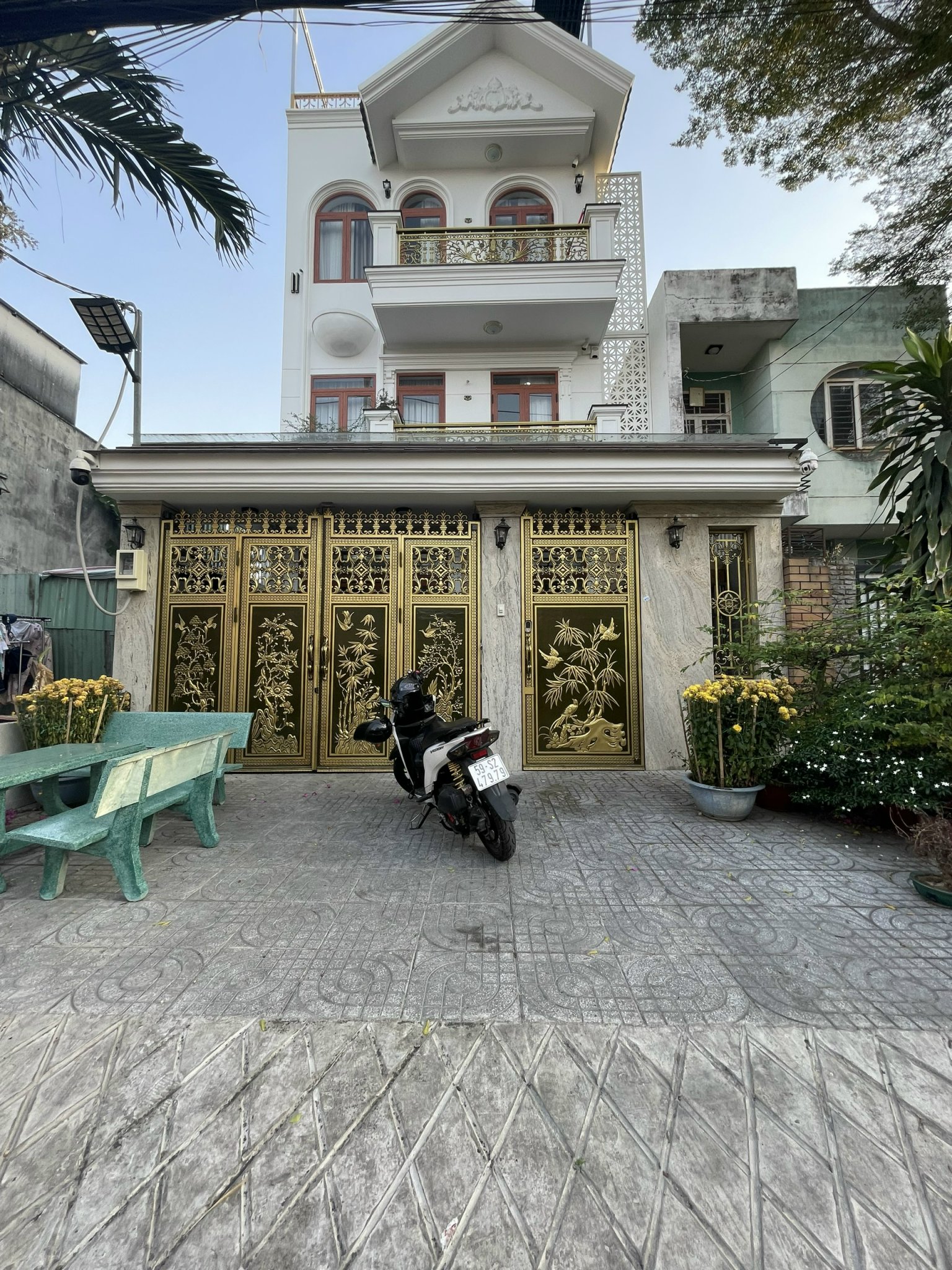 z5606317840786_138f2bba81e3474ba5a106b357dd5d36