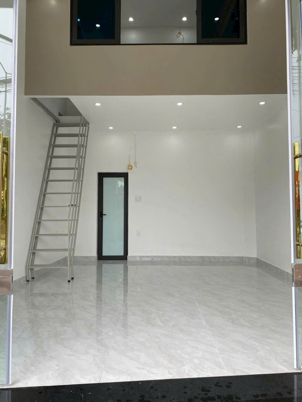 z6712309899996_0c27c76296924bc3f3f0922b7f0d34e4