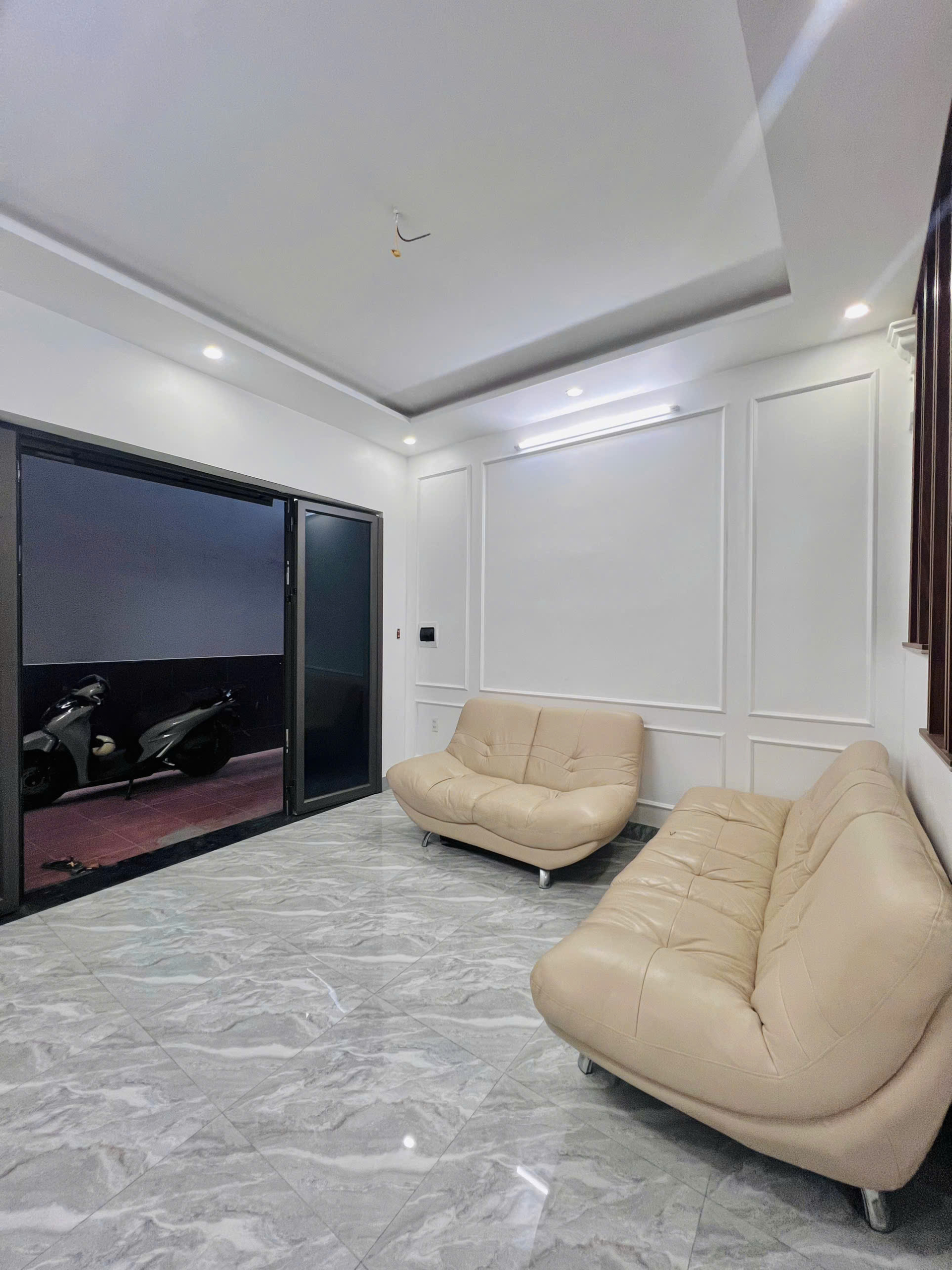 z6771006732819_645eed8cc843e90f63f7434bd273d306