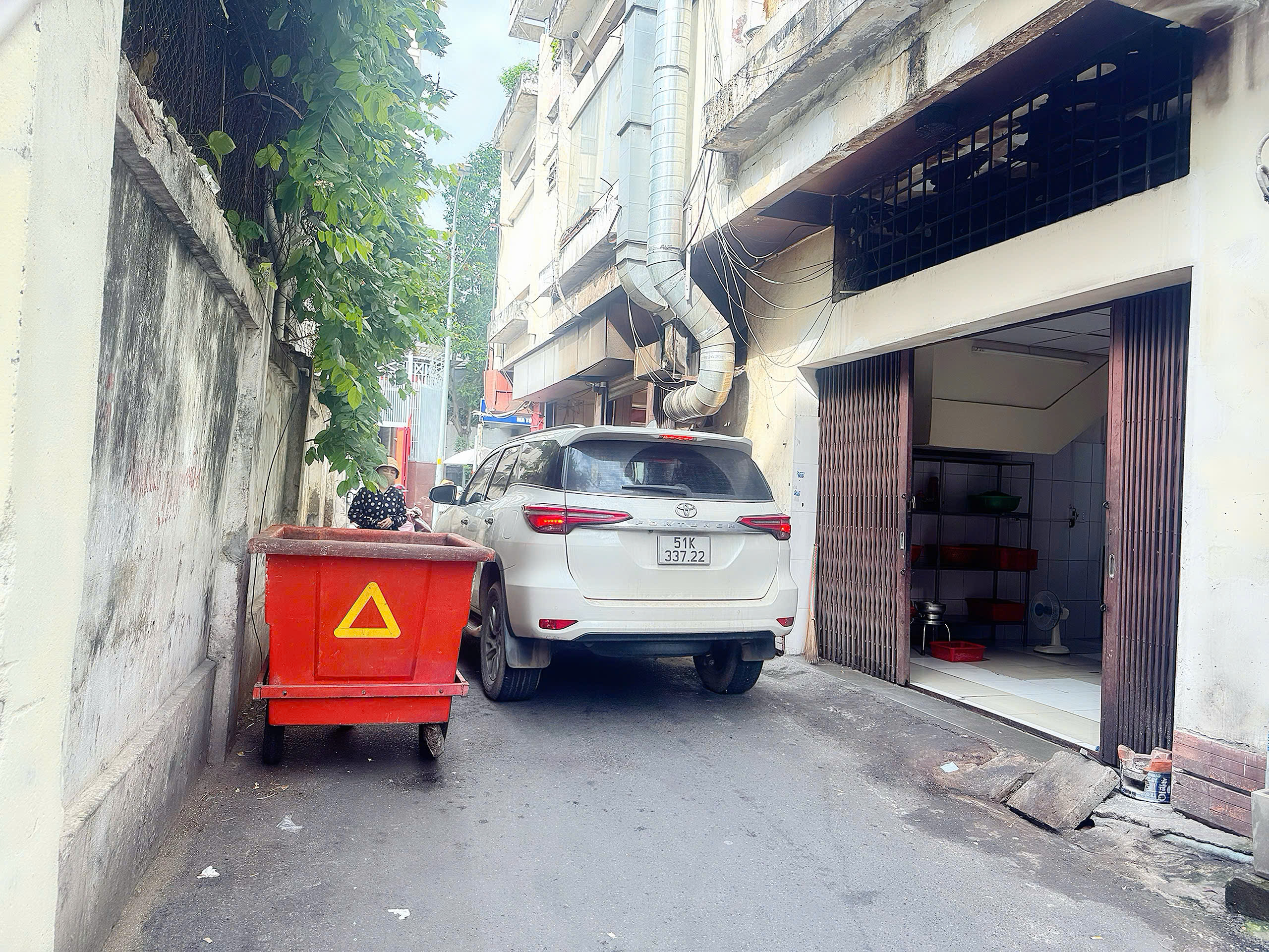 z6851725554619_e709b5fe64351fbf51d0f626f9277a2e