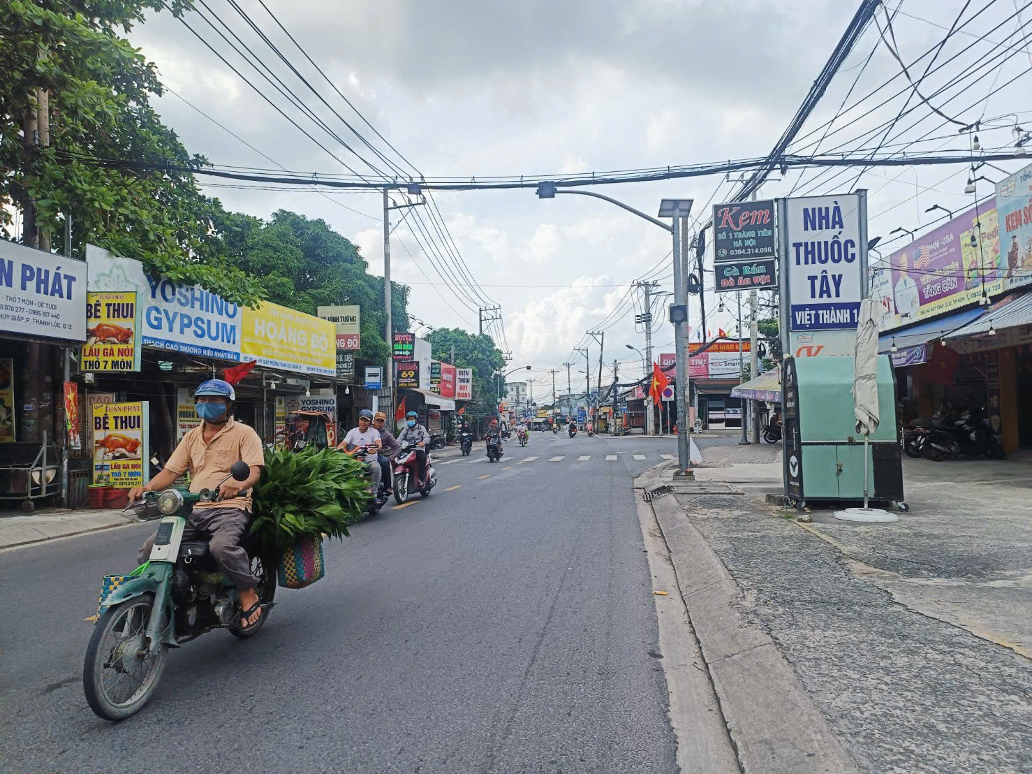 z6984487724135_d6e85a3230f5583fd52d2d480f33a088