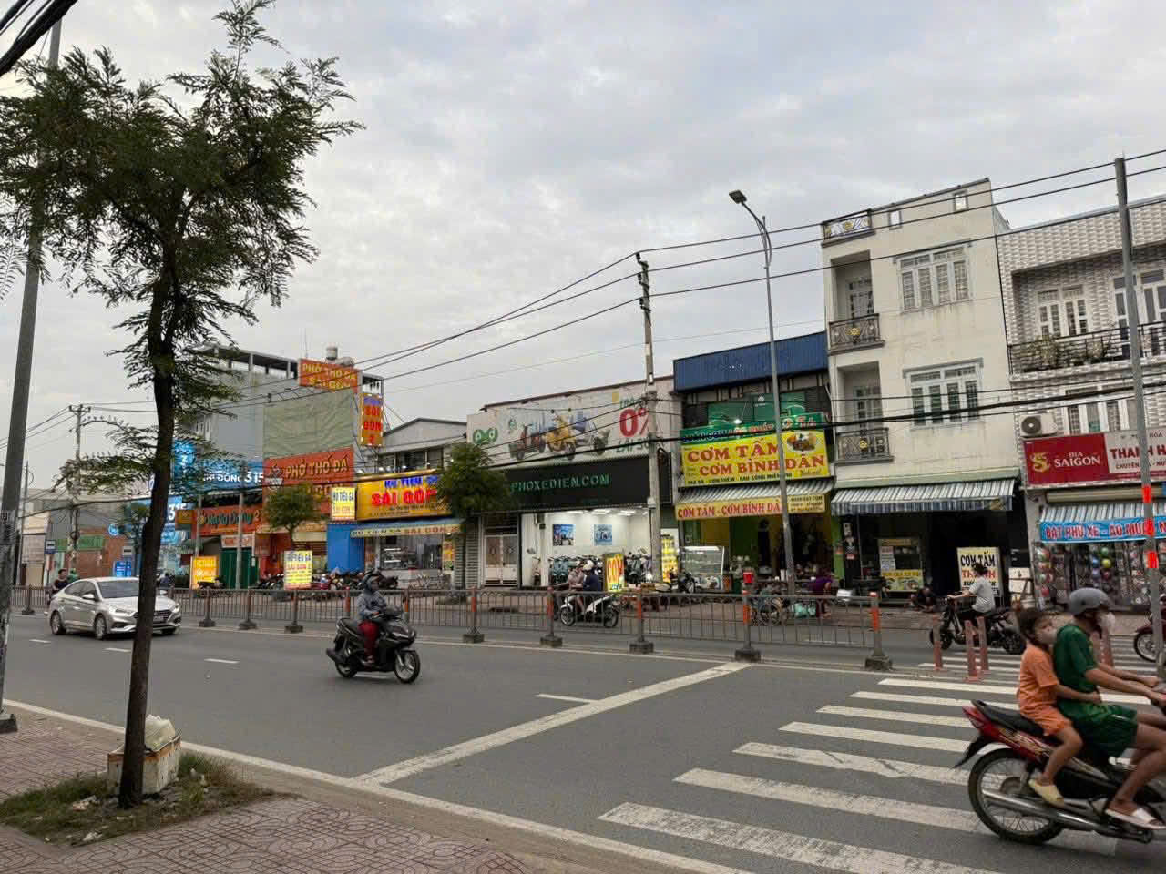 z7052416636039_120a657f3287c1996fffa8d9cdde8c39