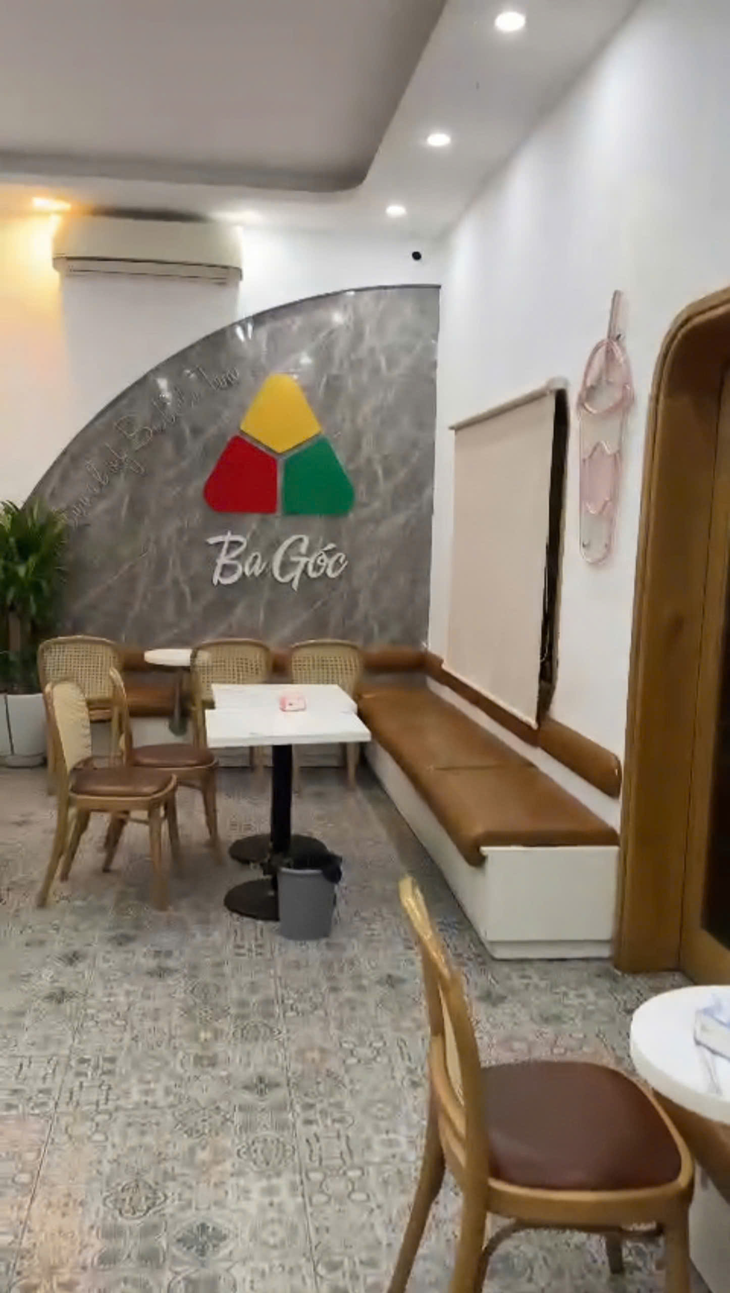 z7303418905579_94cce4dc6eeece732e00f4e89148429d