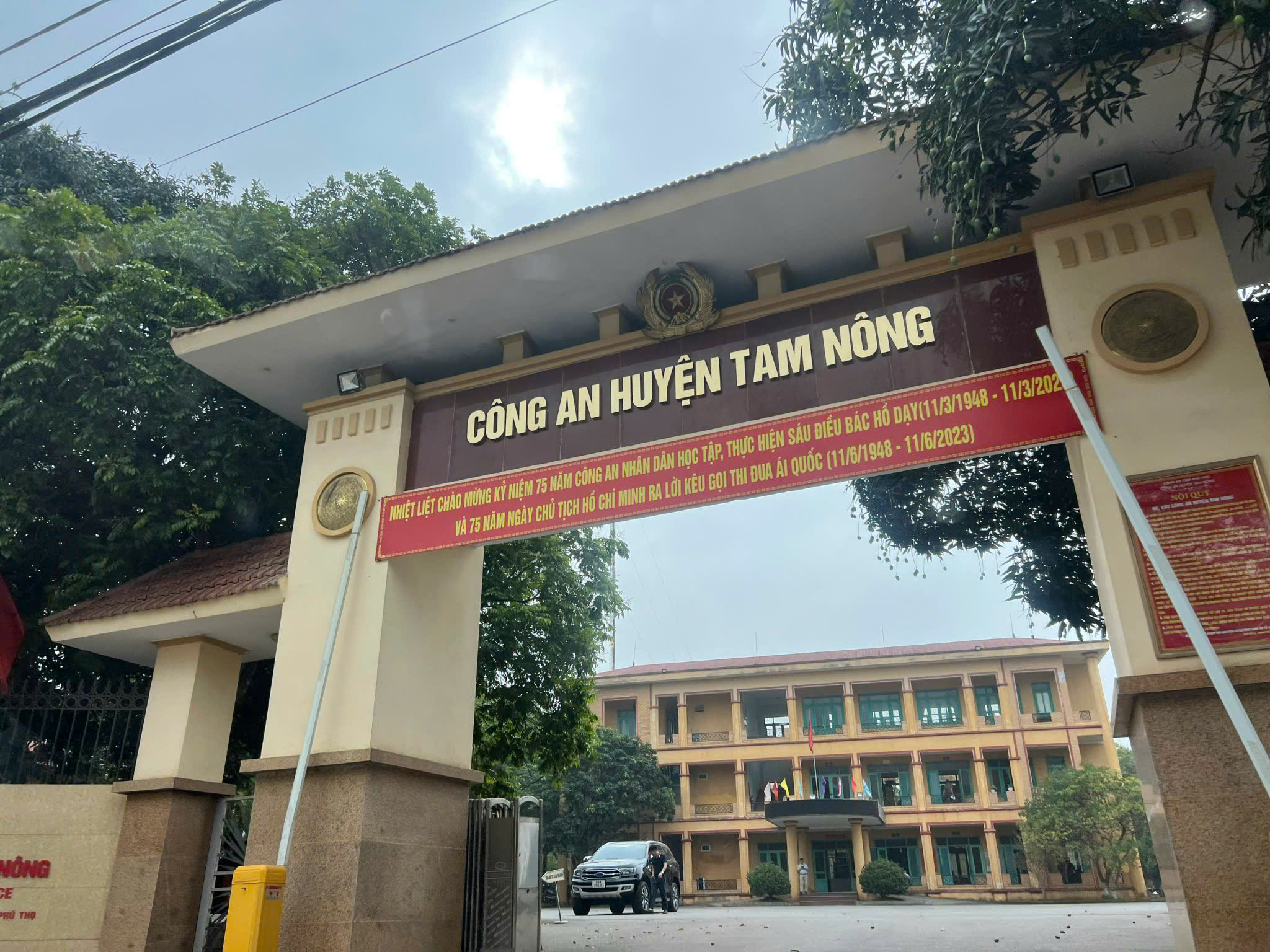 z7304180702673_7d23af25b4540cea60826befc9261f0e