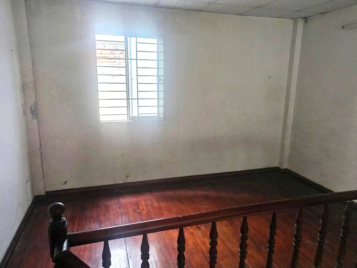 z7306916004740_53096c8ecbd5906ba7be7783791dc430