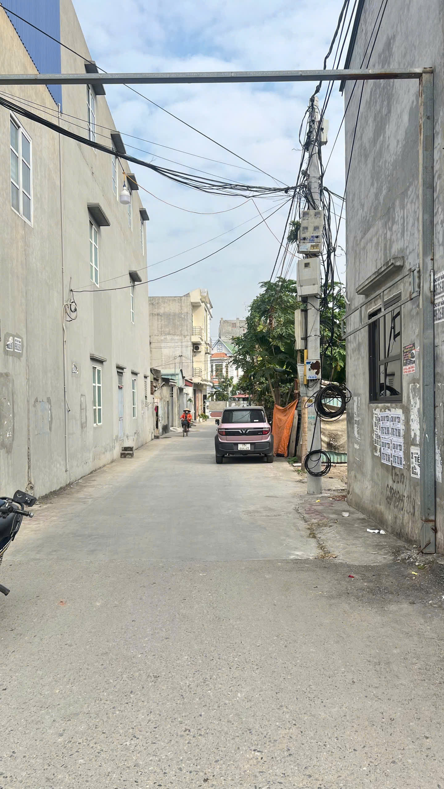 z7307826704002_d0a2e11f36fea4c42b25e4a7b56b3448