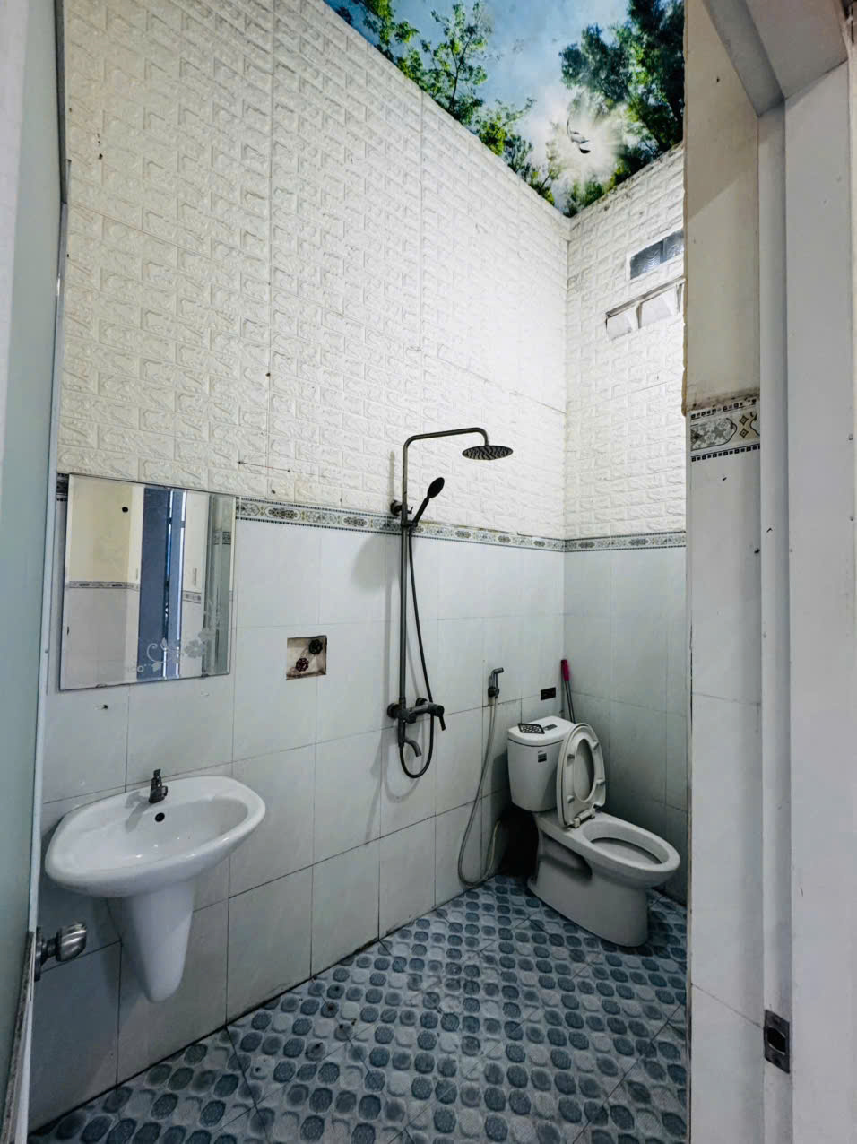 z7308711835738_13e154f25094ae3f596bfd386849b8b1