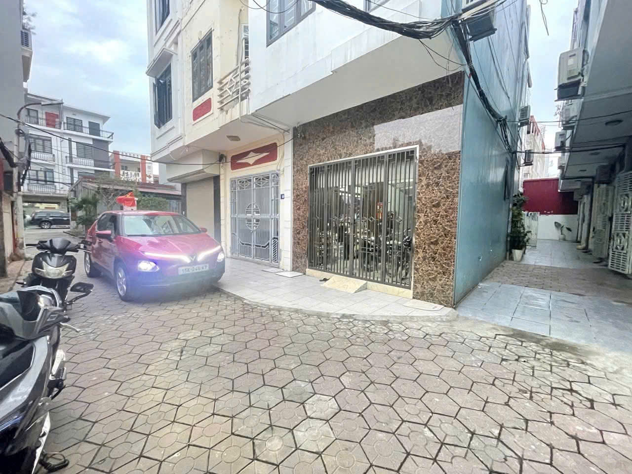 z7308957902162_22bea965cb974e9826916bb368b58e5a