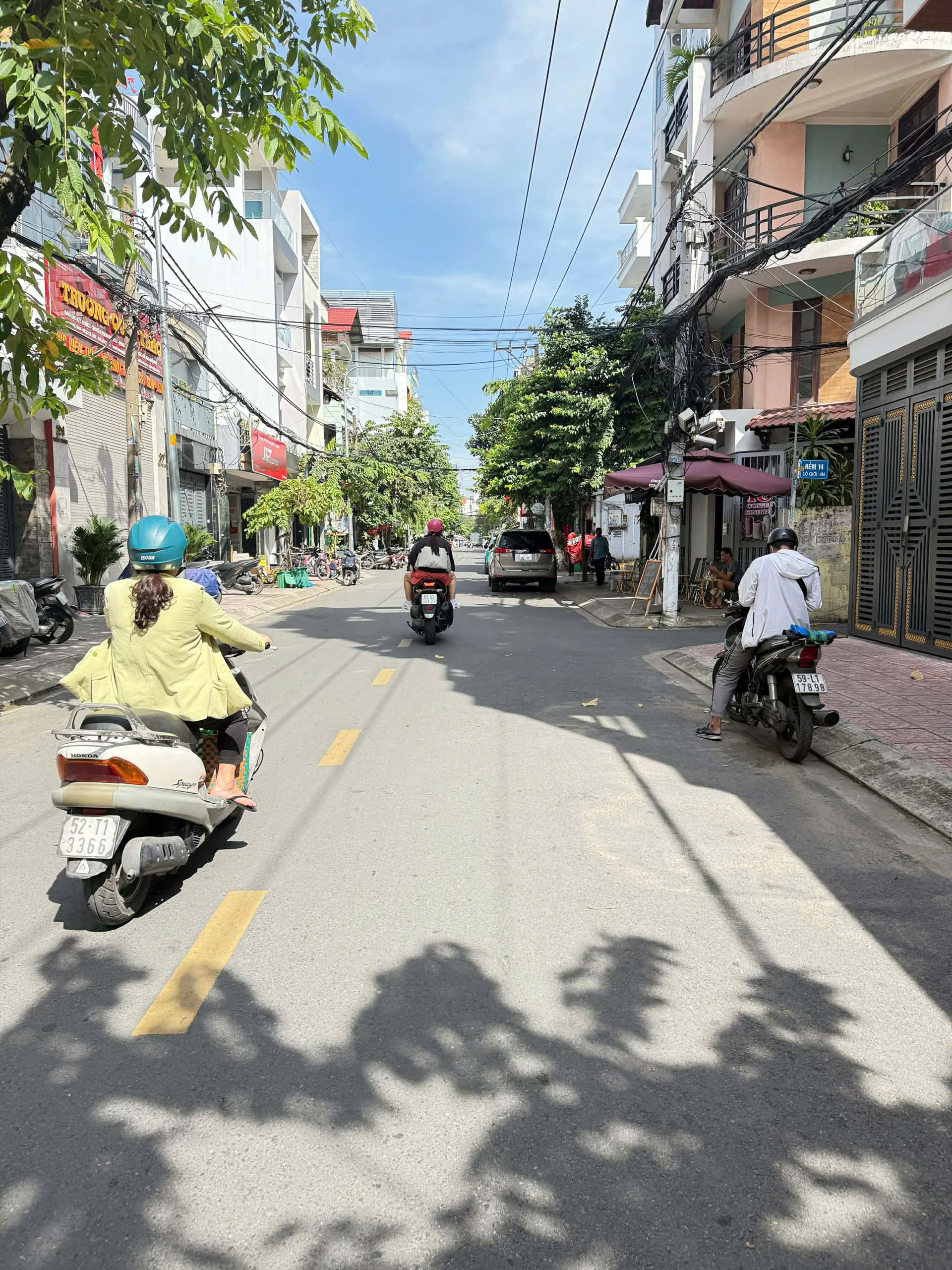 z7309550835655_28023258a97bedeadc57073c9b650a1e