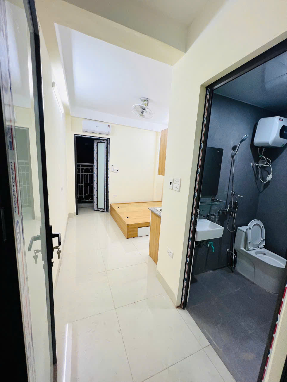 z7315239646777_9a9c75a3f450ddead06b35f128826ff2