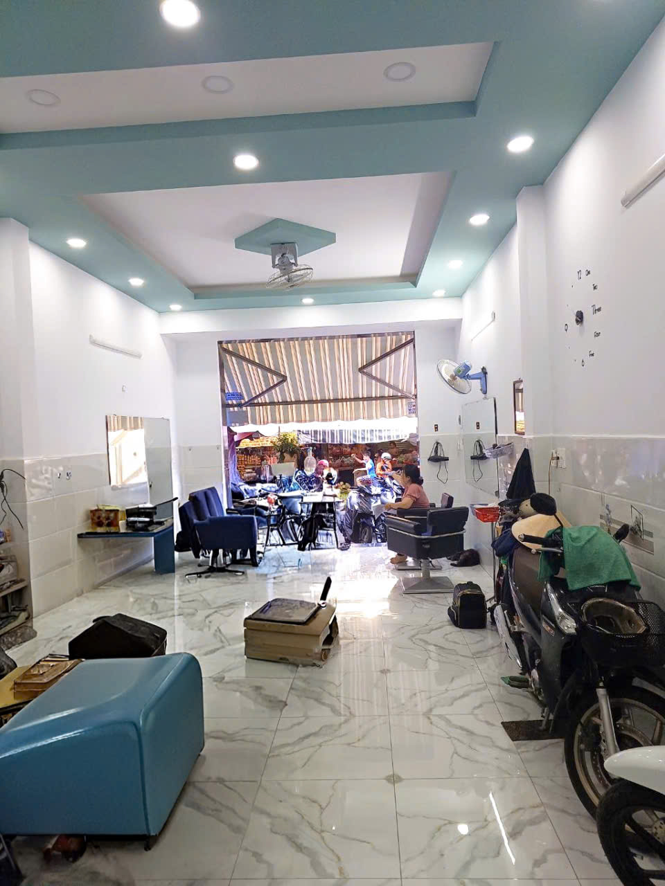 z7327517344843_35c8c3d0774225040827bdd39a0e7e0f