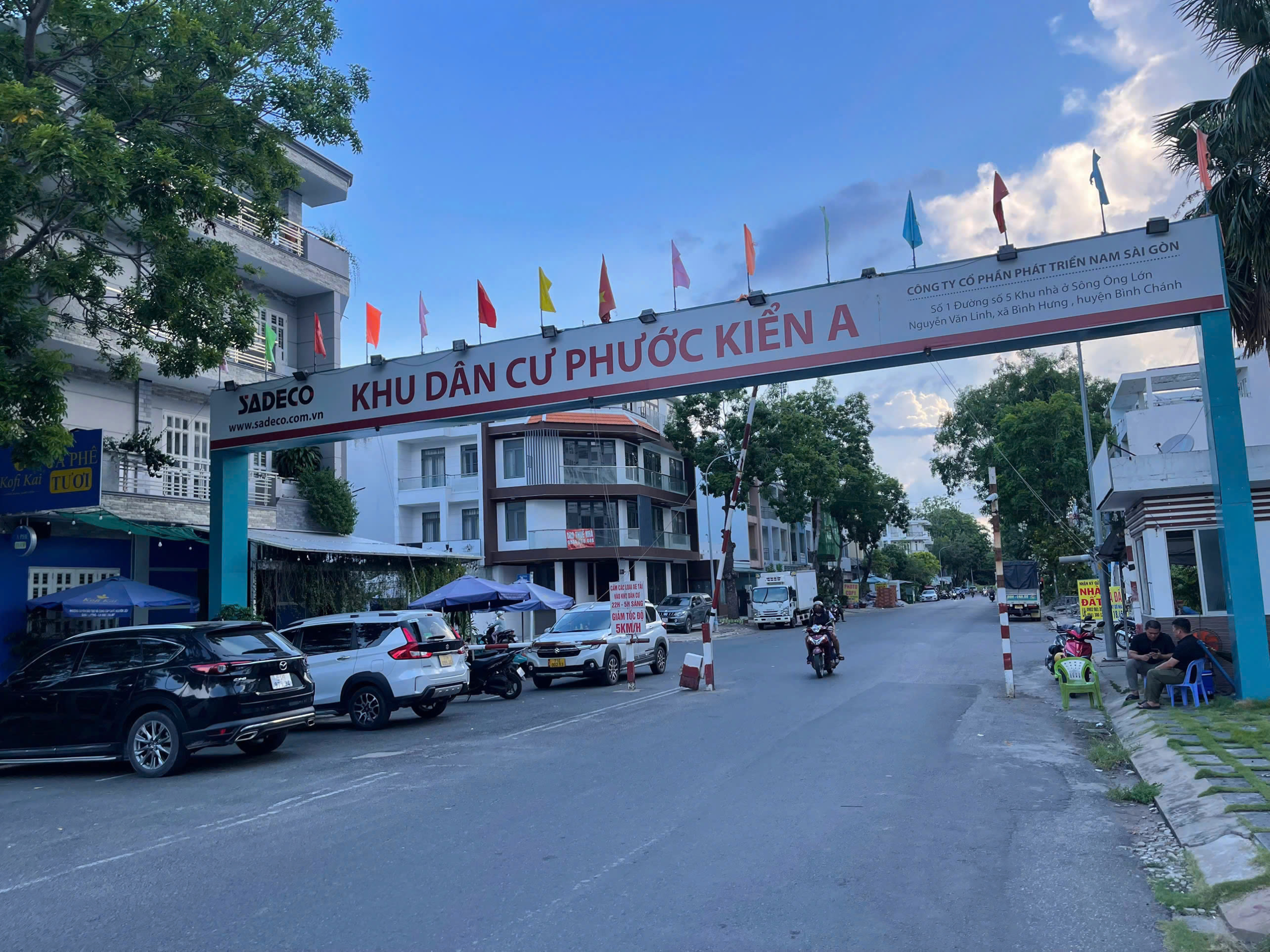 z7328221889400_72437df0675a7fbbd15b74d3d484720b