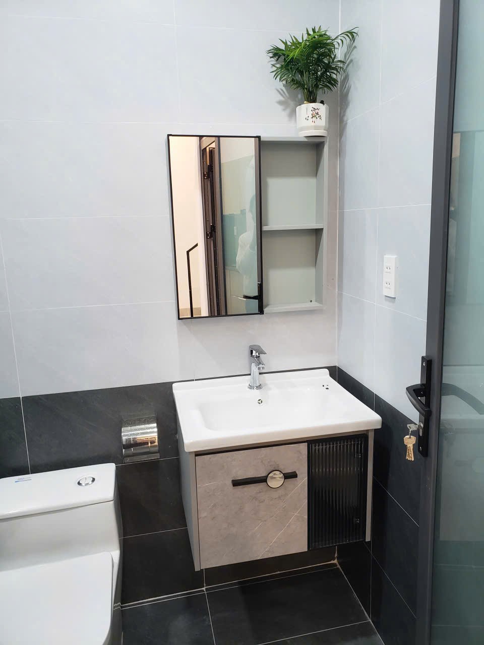 z7330296037373_e7ac9723f1b73f593668016743ab8b6b