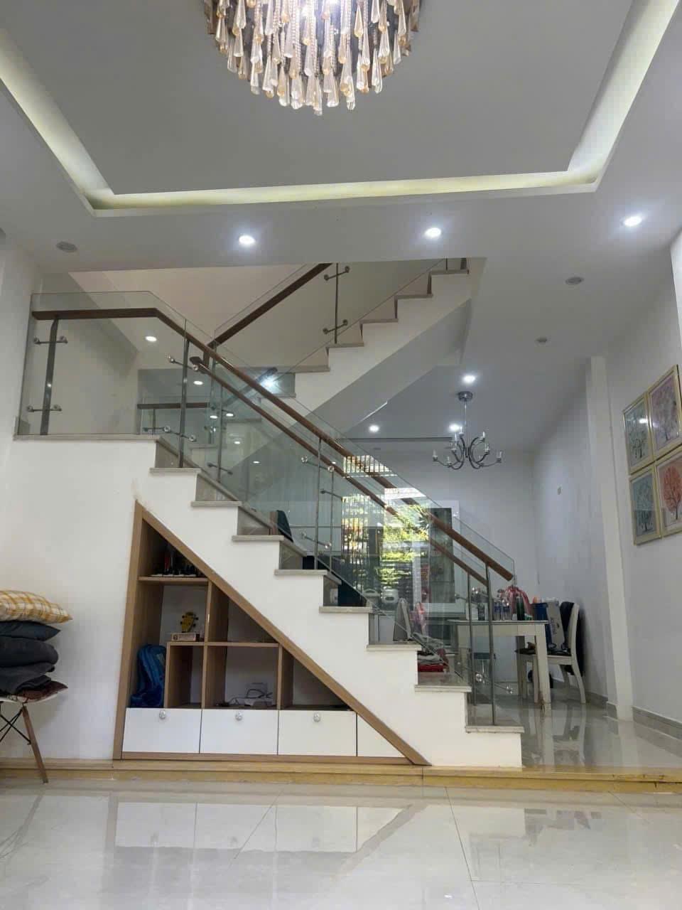 z7377344106898_4557933fc8a862937b294a590c6ce094