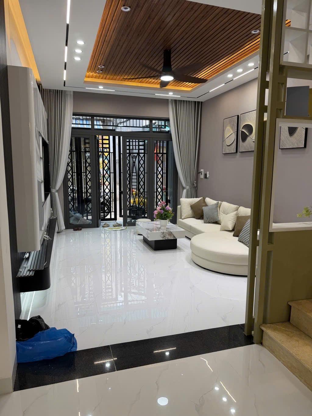 z7379379387690_85ac963ada846e30037a2787213a8362