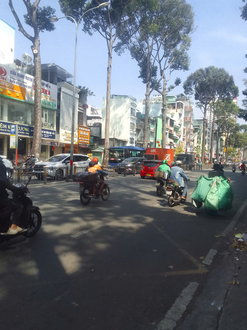 z7380109607457_7b6fe336369951cda033fb6c8c710eff