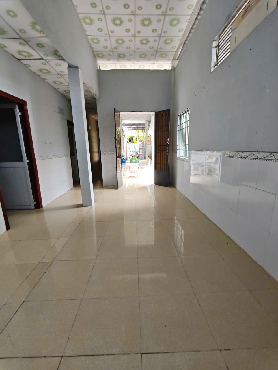 410279621933351649422