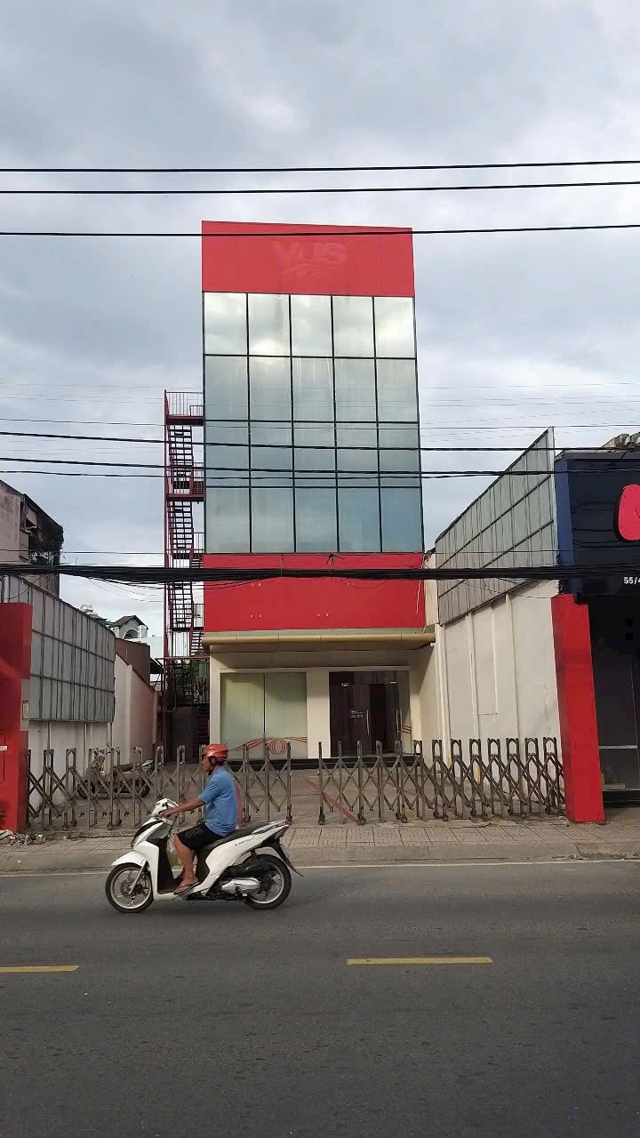 530607106_1483603902772985_3573876107118643099_n