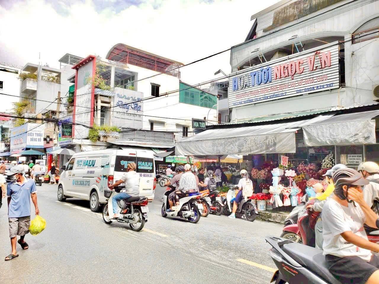 618663901_1315106263857683_8599058437134185413_n