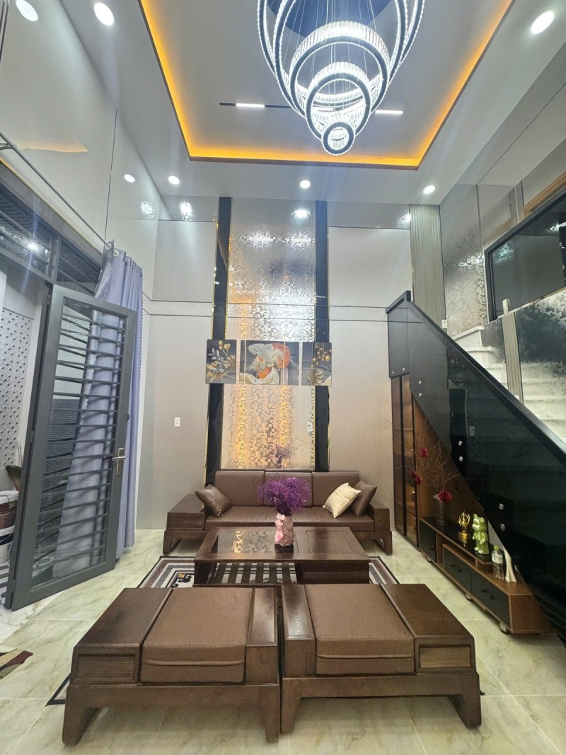 ban-nha-gan-to-ngoc-van-tam-binh-thu-duc-chi-5-ty-nhinh (1)