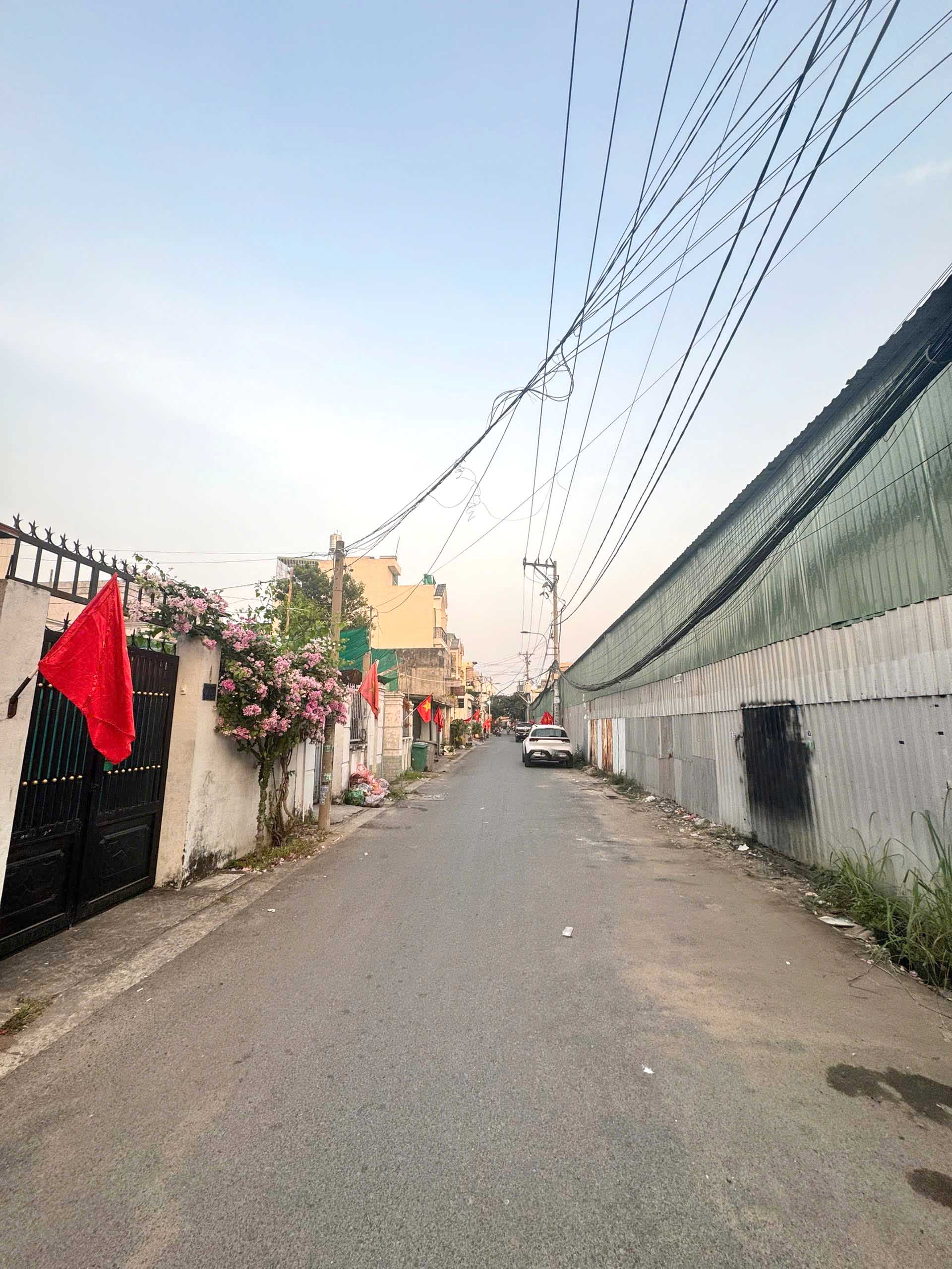 ban-nha-quoc-lo-13-hiep-binh-phuoc-thu-duc-chi-3-ty-nhinh (2)