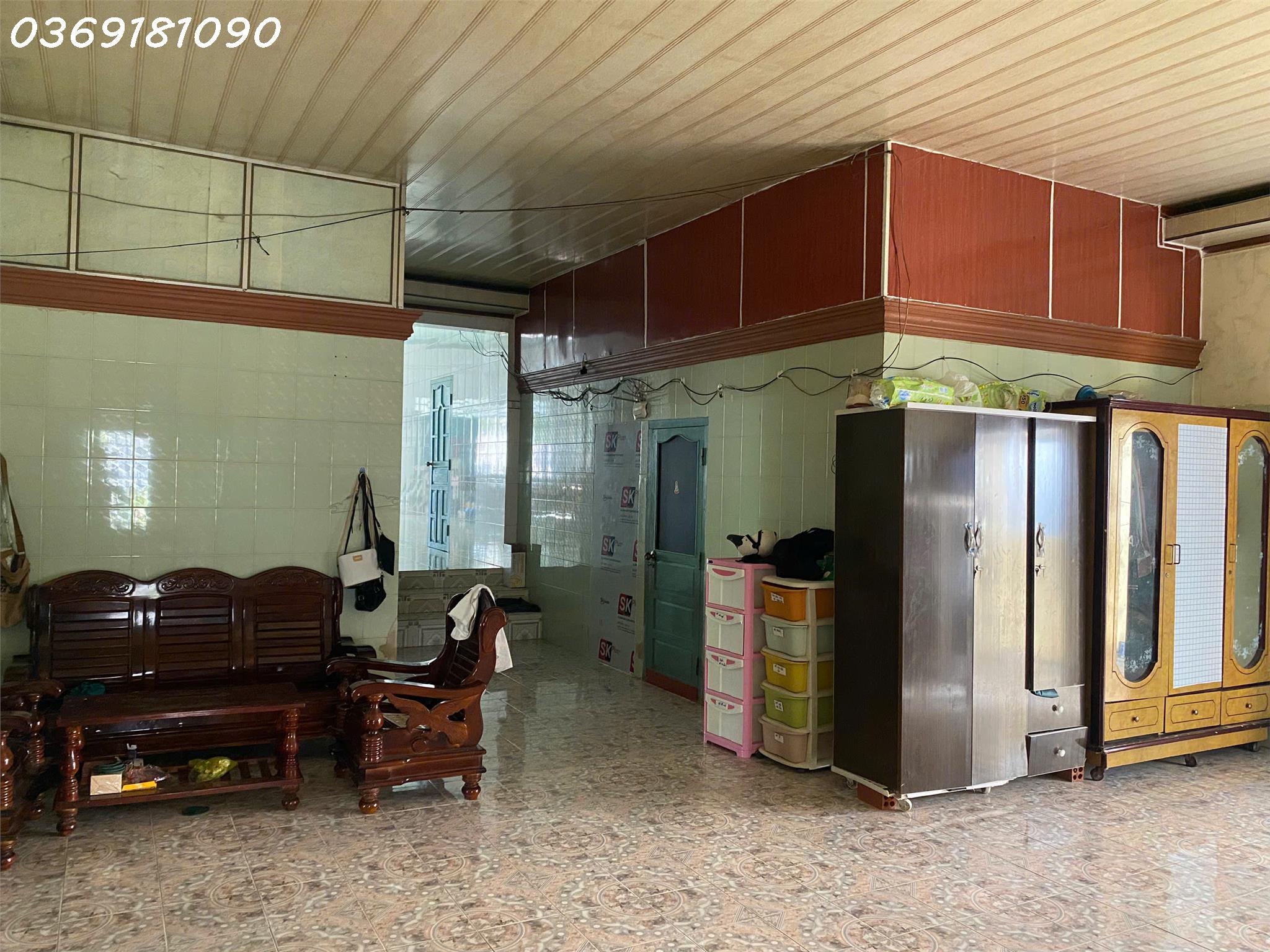 e7a4cf7d-53b1-4381-8ee2-3bf90650266a