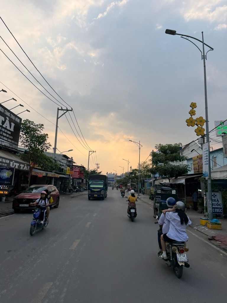 ku7-EF33069-mkxh72b1_399_10