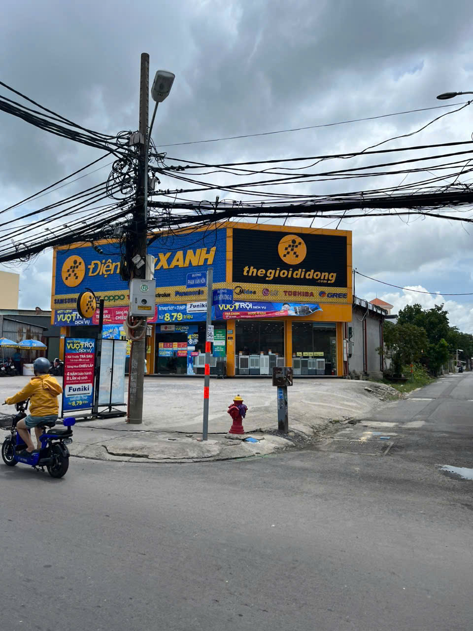 z6689008705291_10fb31e7eff0446375bd15679d380714