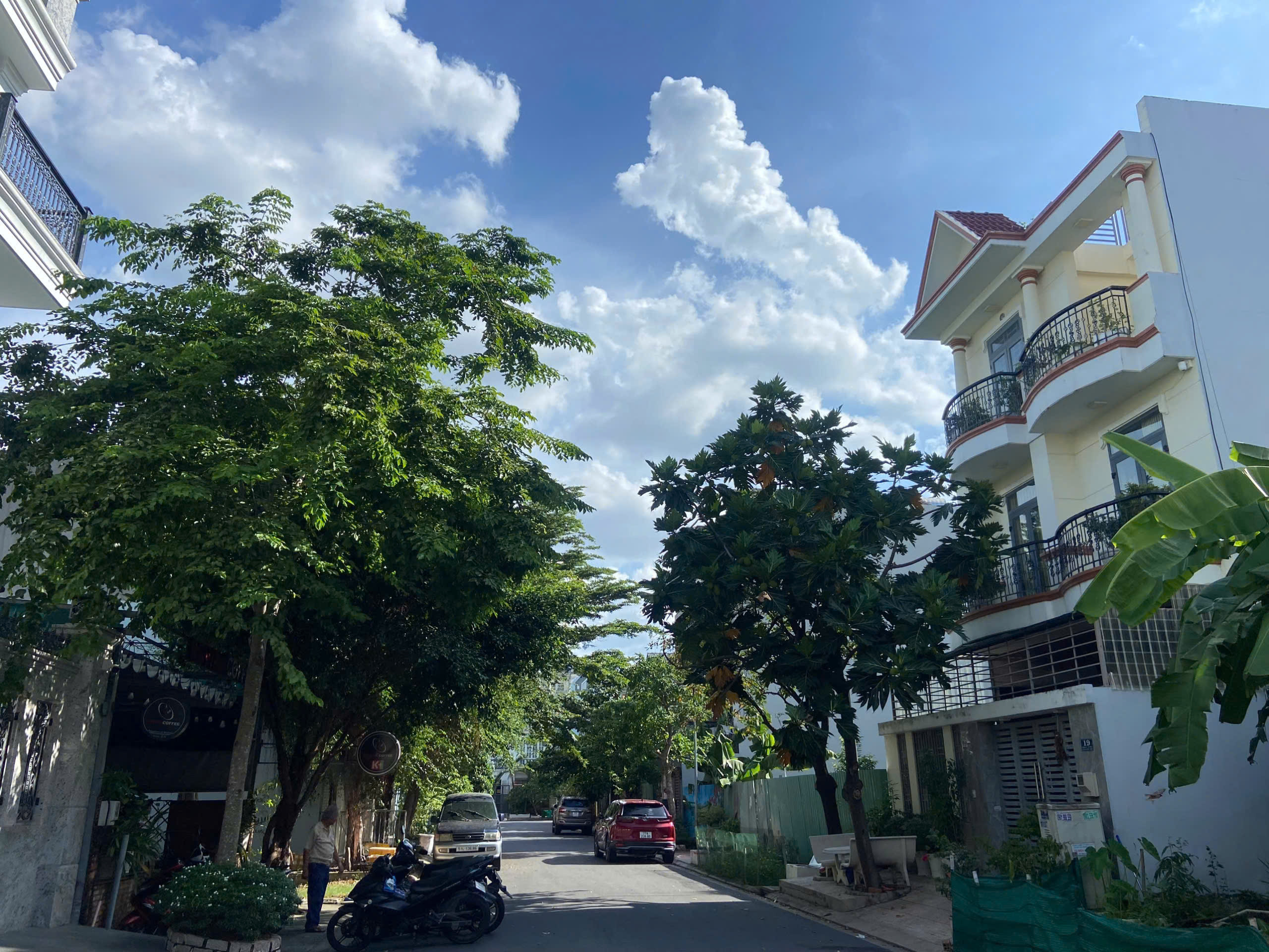 z7013738157348_af6dcf5a27b20392925d691ad94a4e0b