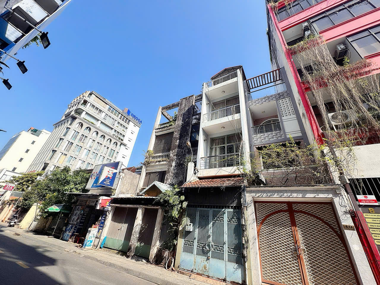 z7301248036211_456094cc1eebd40c95eedb8929b63464