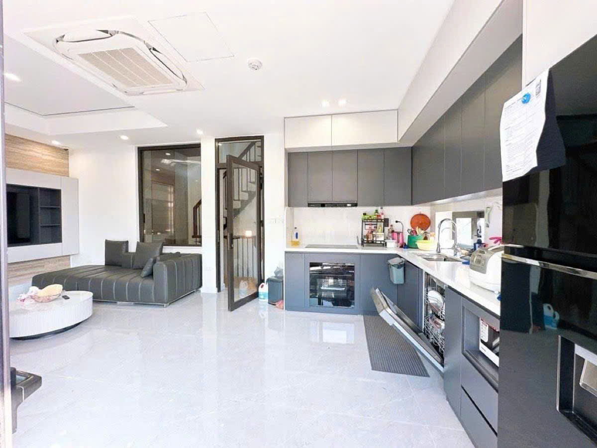 z7324589226237_5e08876037d0e9caa3bb1c0cd93f081d