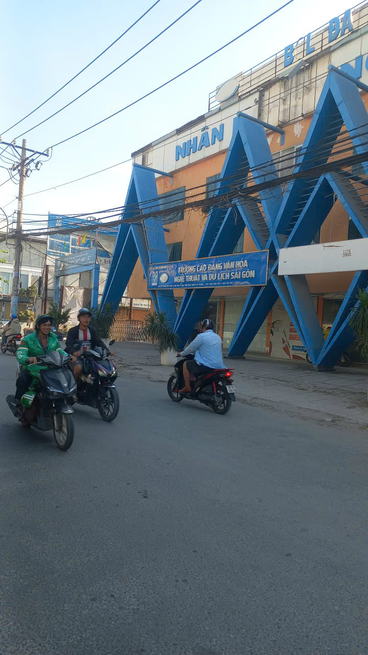 z7421492759696_880e5f047f9db5a4745555718e9d154b