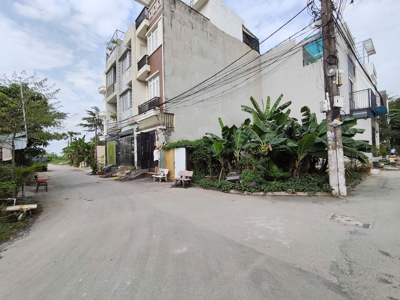 z7451186427122_35428235bafe4bbd6137eea99a3653e8