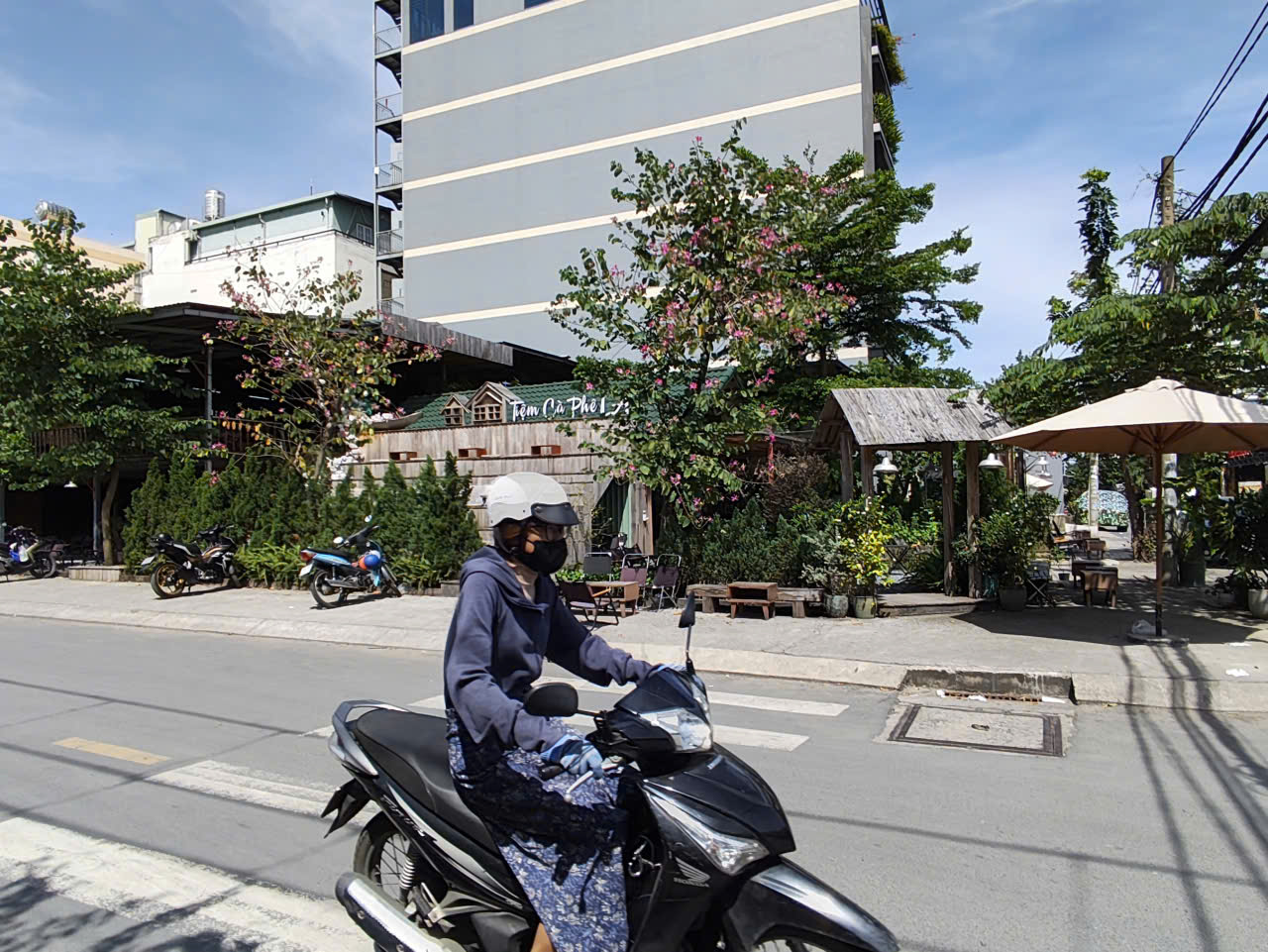 z7451211748845_9d7f26cc90c670383ead2fe0de81e755