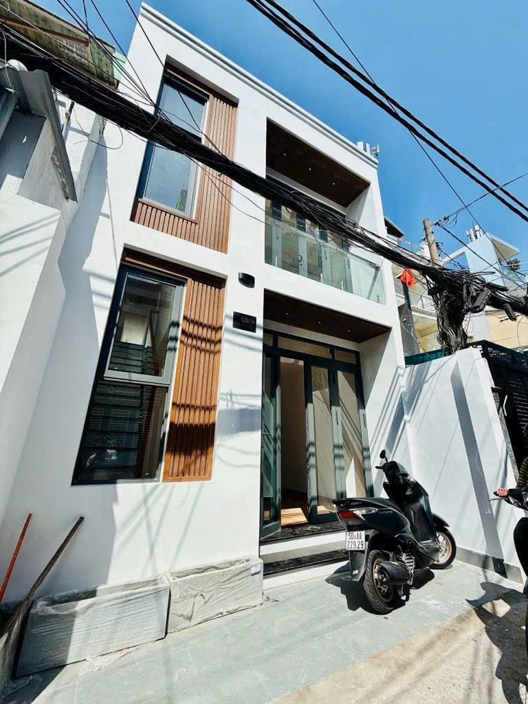 z7469261171536_7449249e93b5b1713ff23d96048f4699