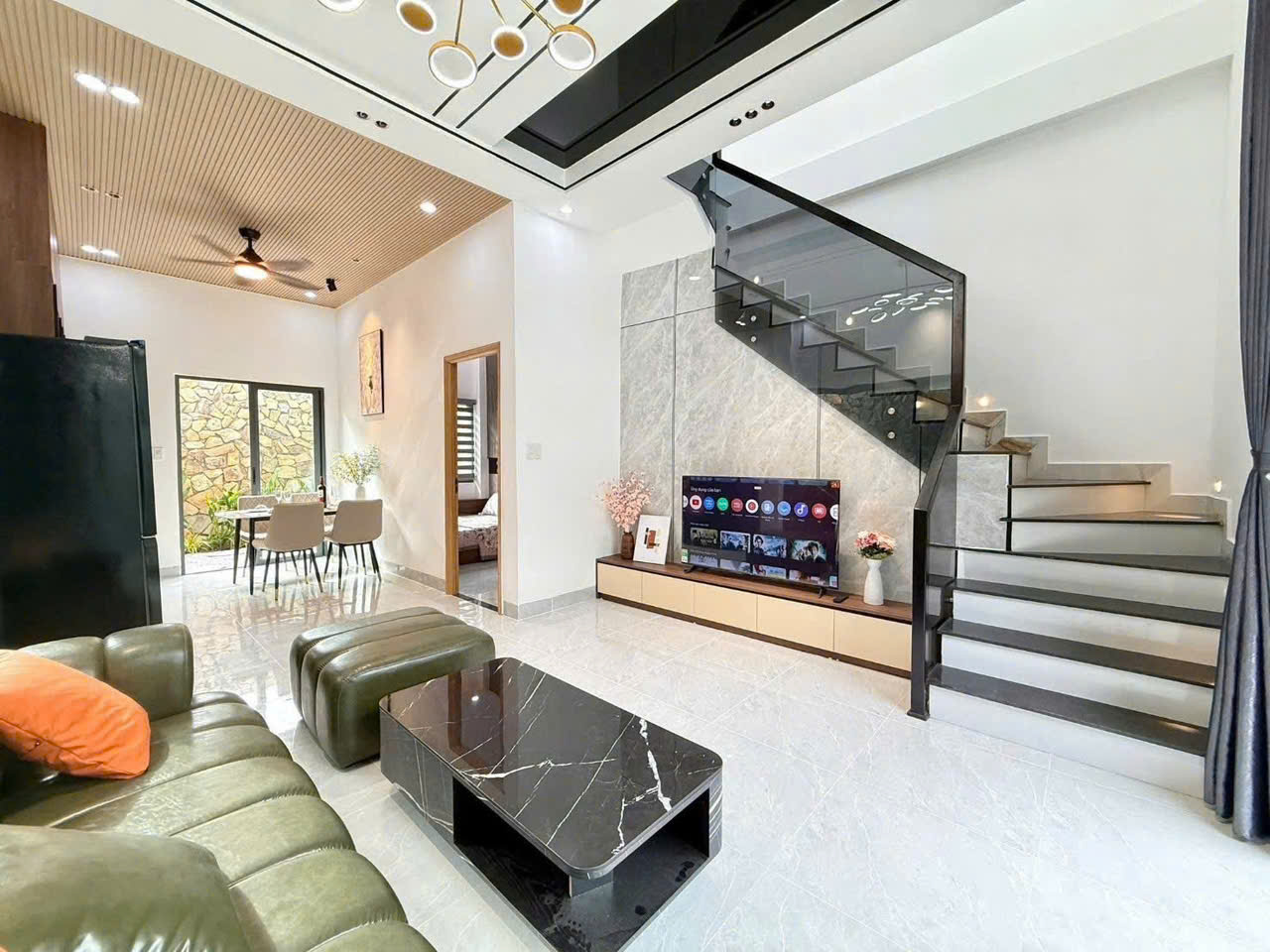 z7470693331965_d4a380becdf8713493f48b9160a8192a