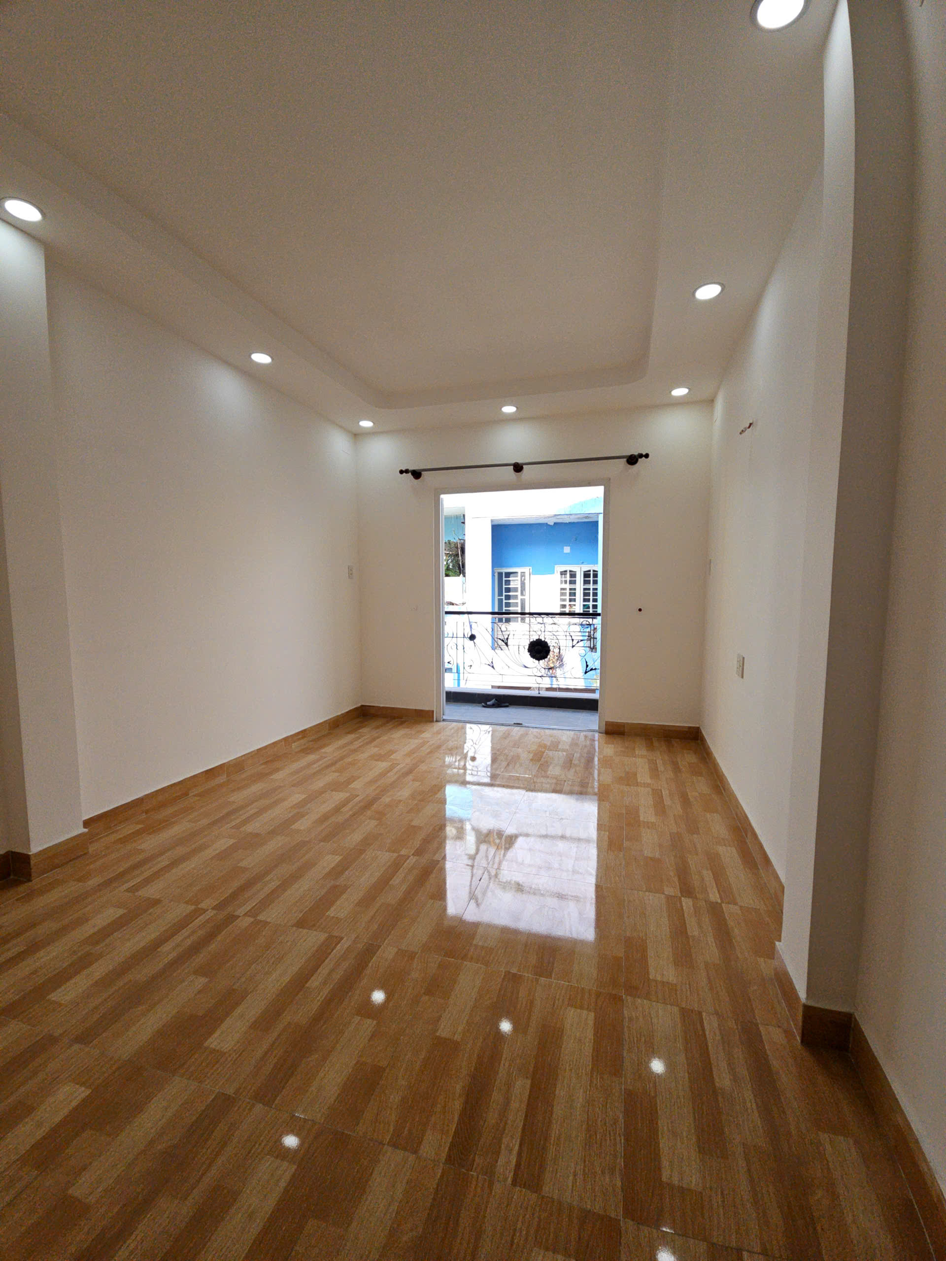 z7483132685773_24ab09614117aba414a8afdcf1cc54fe