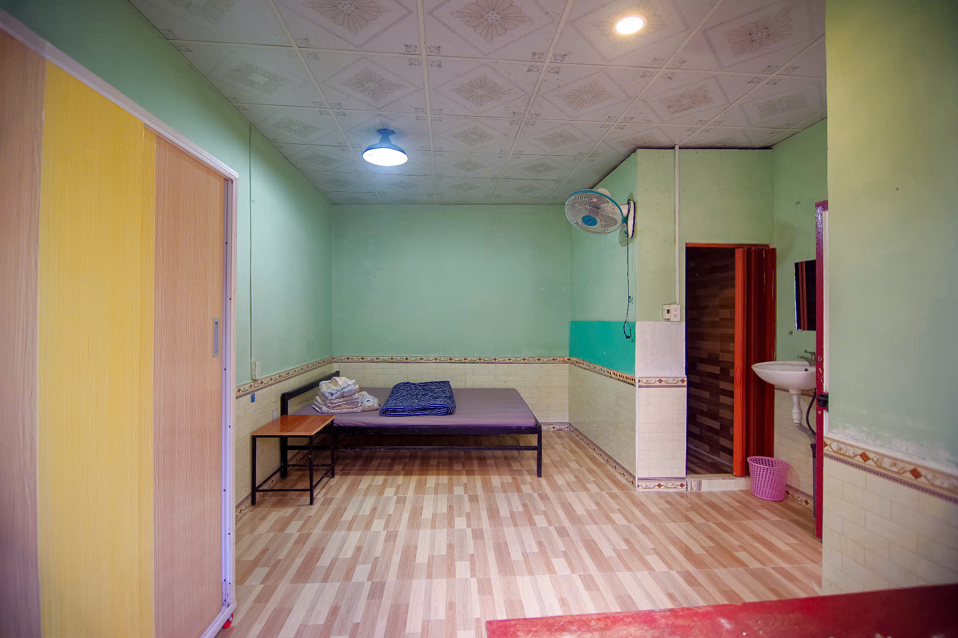 z7483931160158_6910c5f557e2f65dc5a2b872bd42dde9