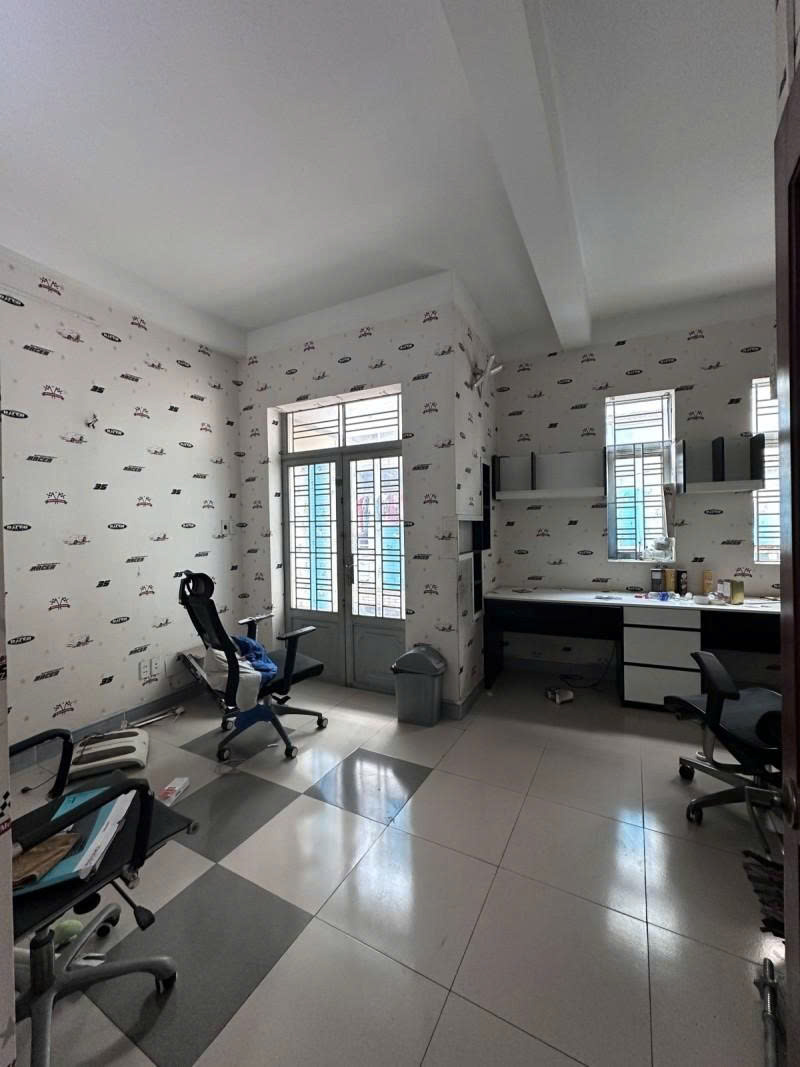 z7485255100546_f3a7268dd08544b89c047dbf69de0316