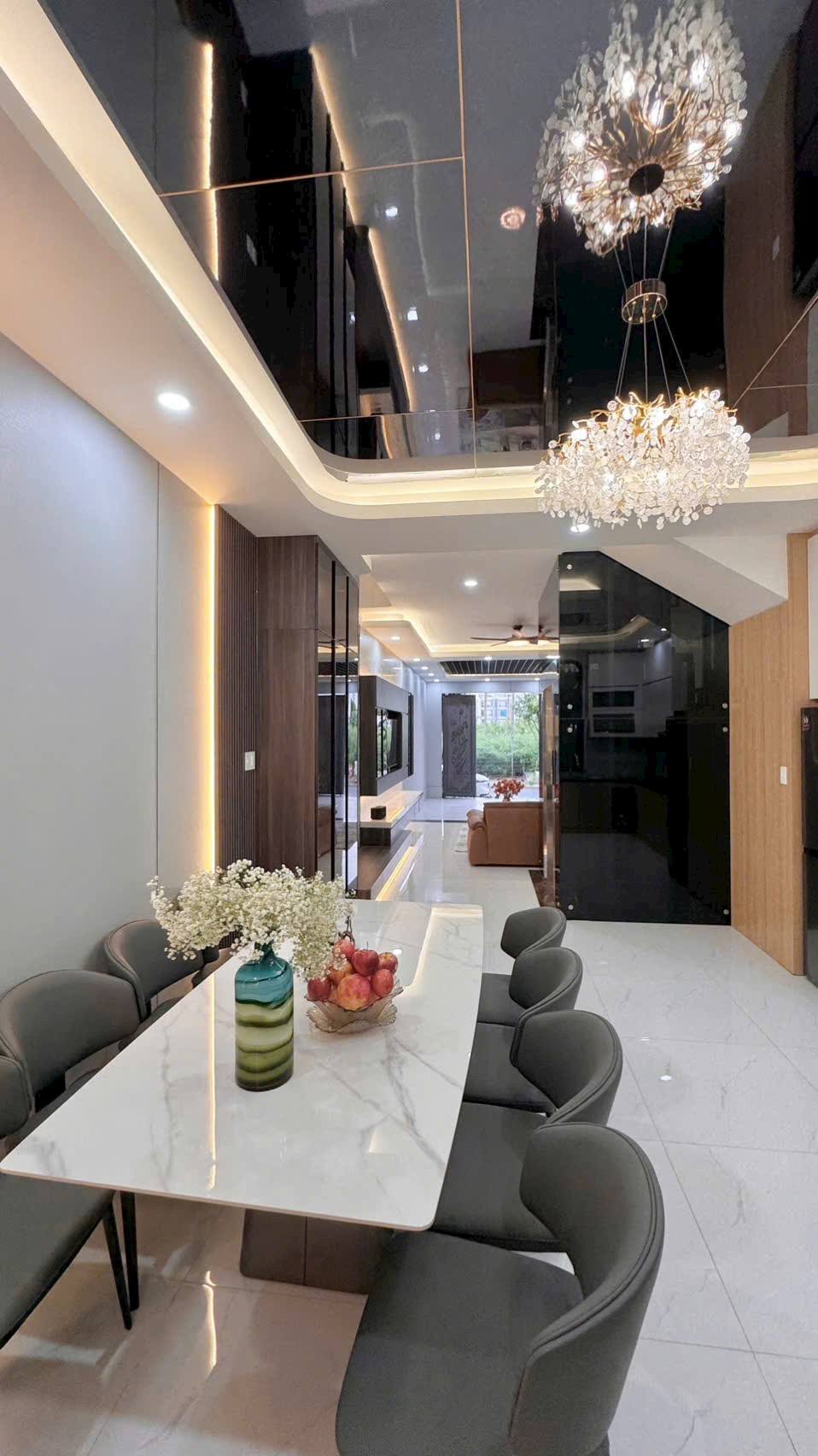 615143992_1303911321643844_574218614067262980_n