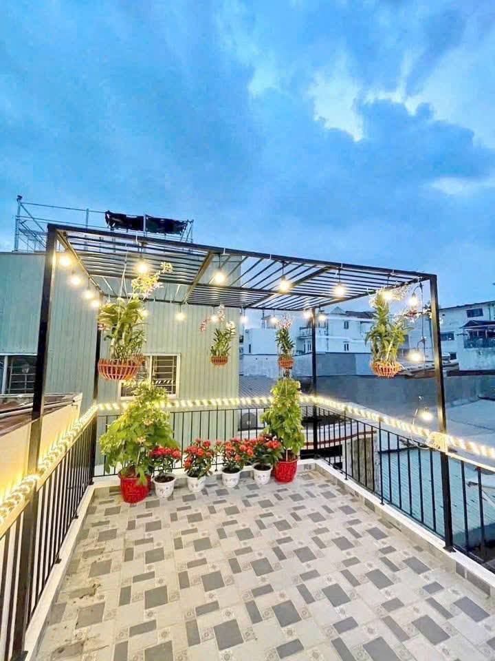 615385218_1303895744978735_8637493776074716468_n