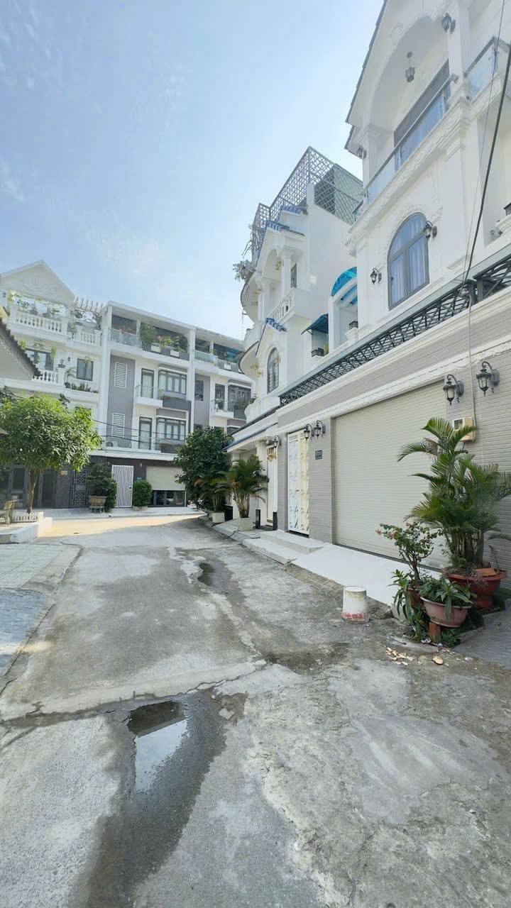 623270620_1319115483456761_6845353804720902494_n