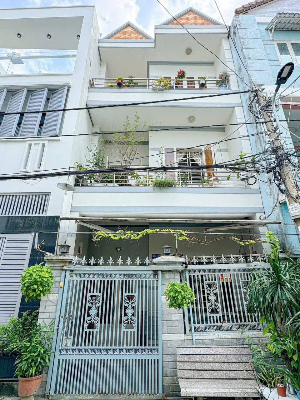 623801036_1319126040122372_2558755142251828793_n