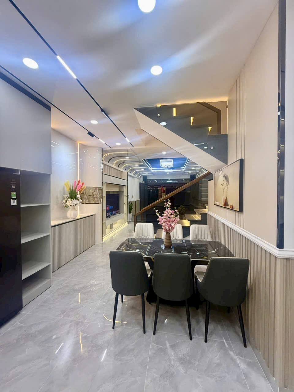 624104803_1318017463566563_1376652704308000264_n