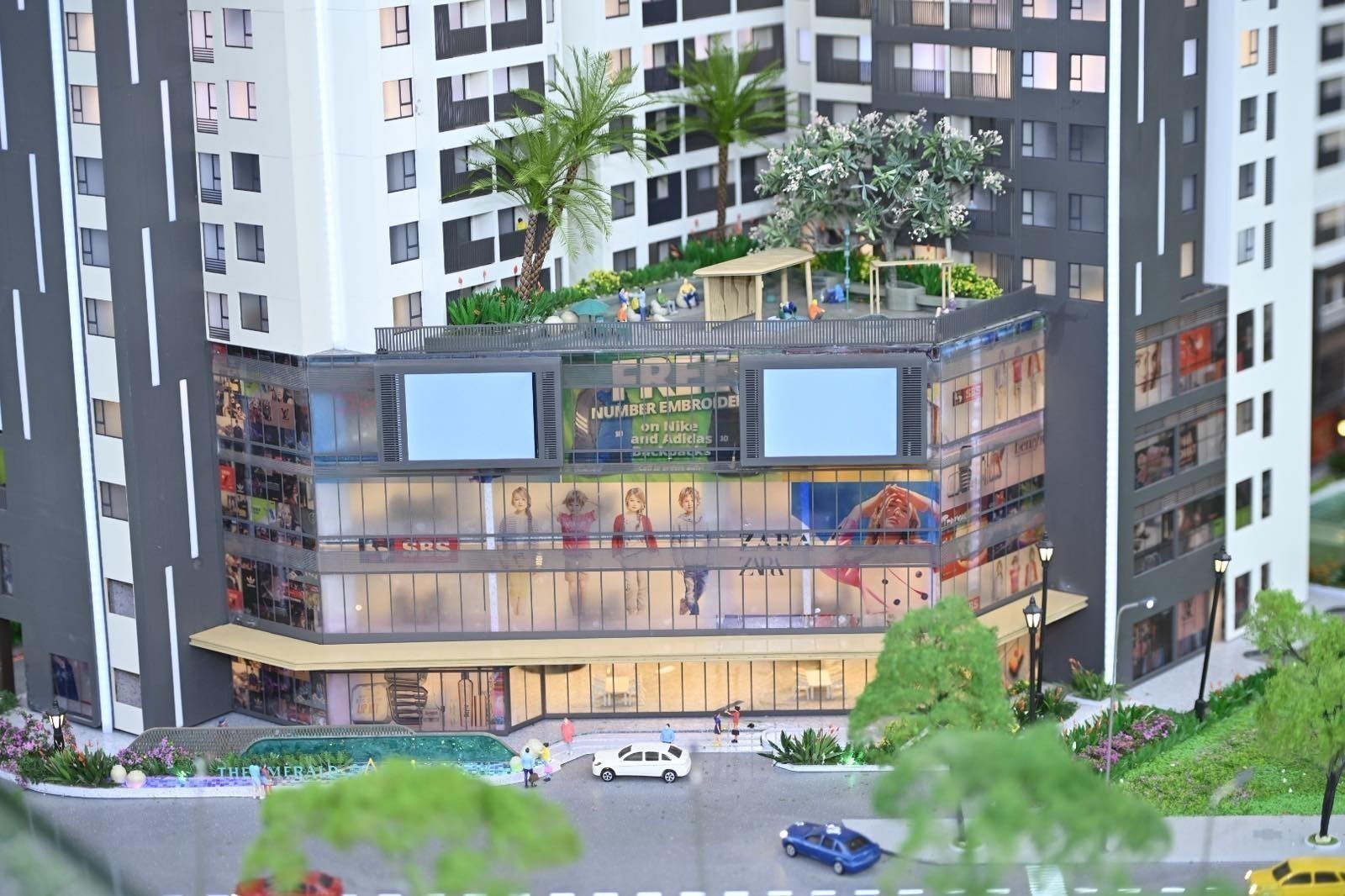 The Emerald Garden View 260